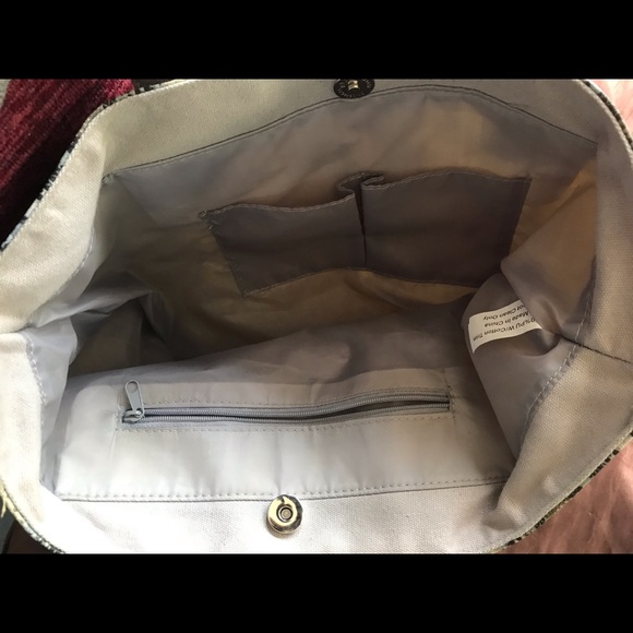 Tote - Picture 3 of 4